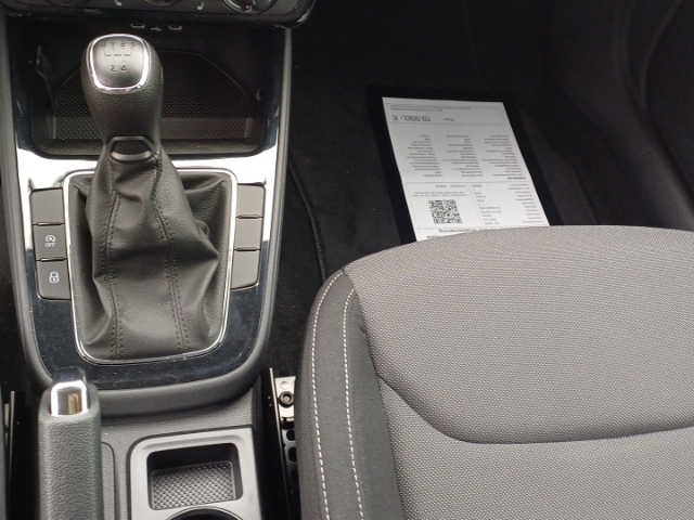 Skoda Fabia 1,0 MPI Selection LED Sperrdiff. Apple CarPlay Android Auto Musikstreaming