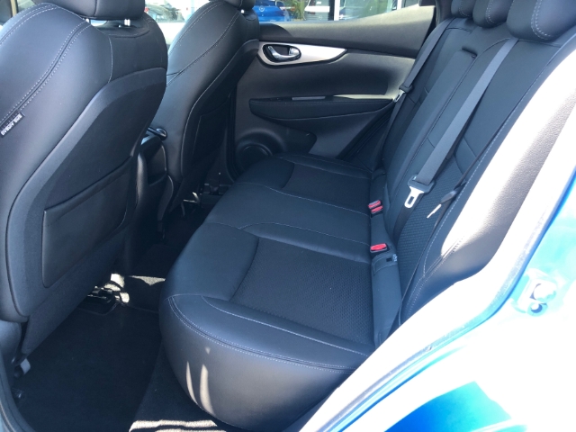Nissan Qashqai Tekna+ 1.3 DIG-T EU6d-T Panorama Navi Memory Sitze Soundsystem Bose 360 Kamera