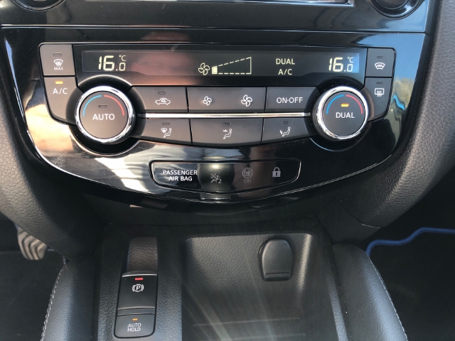 Nissan Qashqai Tekna+ 1.3 DIG-T EU6d-T Panorama Navi Memory Sitze Soundsystem Bose 360 Kamera