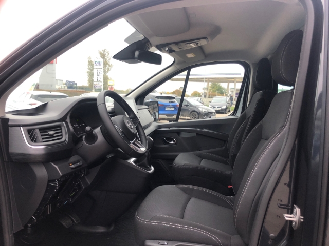 Nissan Primastar Kombi L1H1 2,8t Tekna 2 Navi 360 Kamera LED ACC Apple CarPlay Android Auto