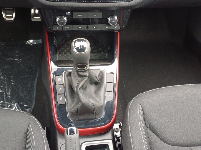 Skoda Fabia Monte Carlo 1,0 TSI 70 kW  5-Gang-Schaltge LED Sperrdiff. ACC Apple CarPlay