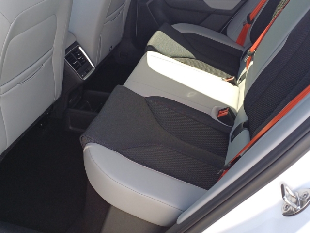 Skoda Elroq First Edition Elektromotor 210 kW 1-Gang-Aut Navi Digitales Cockpit Memory Sitze