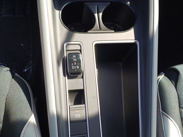 Skoda Elroq First Edition Elektromotor 210 kW 1-Gang-Aut Navi Digitales Cockpit Memory Sitze