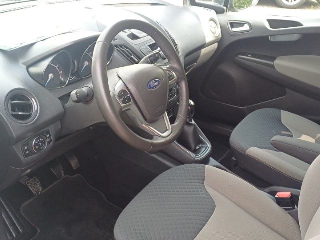 Ford Tourneo Courier Titanium EcoBoost 1.0 ECOBOOST Mehrzonenklima SHZ Notbremsass. Temp Tel.-Vorb.